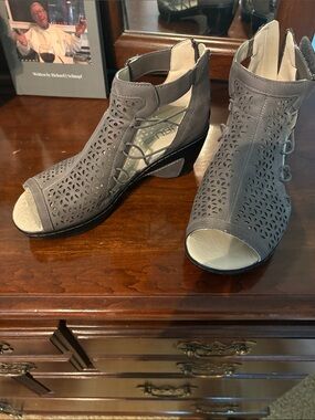 Women's Gray Perforated Peep-Toe Heels